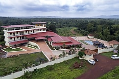 High Valley Farmhouse and Jungle Resort, Sawantwadi