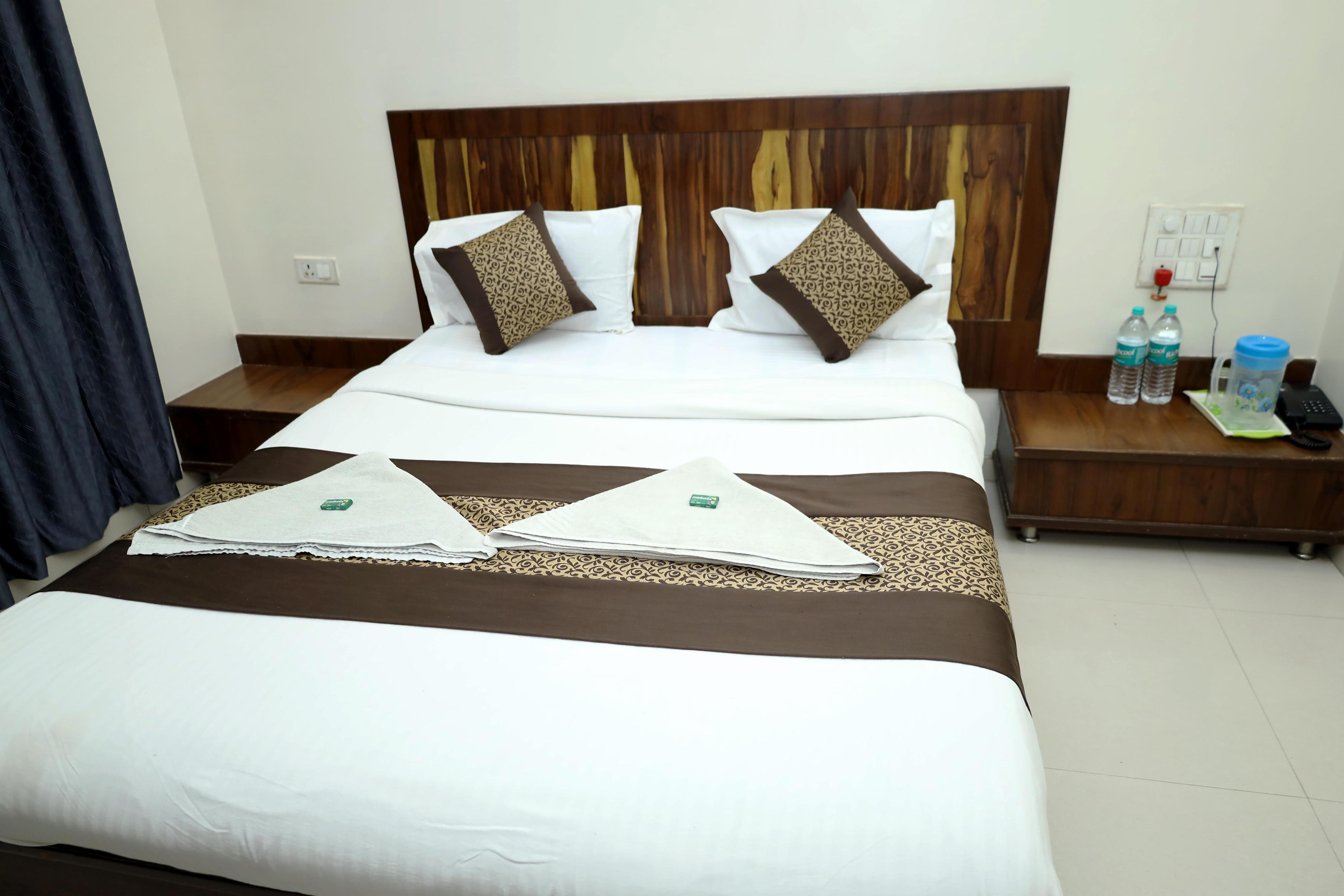 Hotel Sai Vishwakarma Palace 4