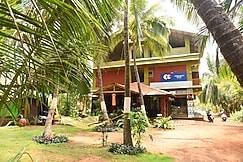 Laguna Beach Resort Murud, Dapoli