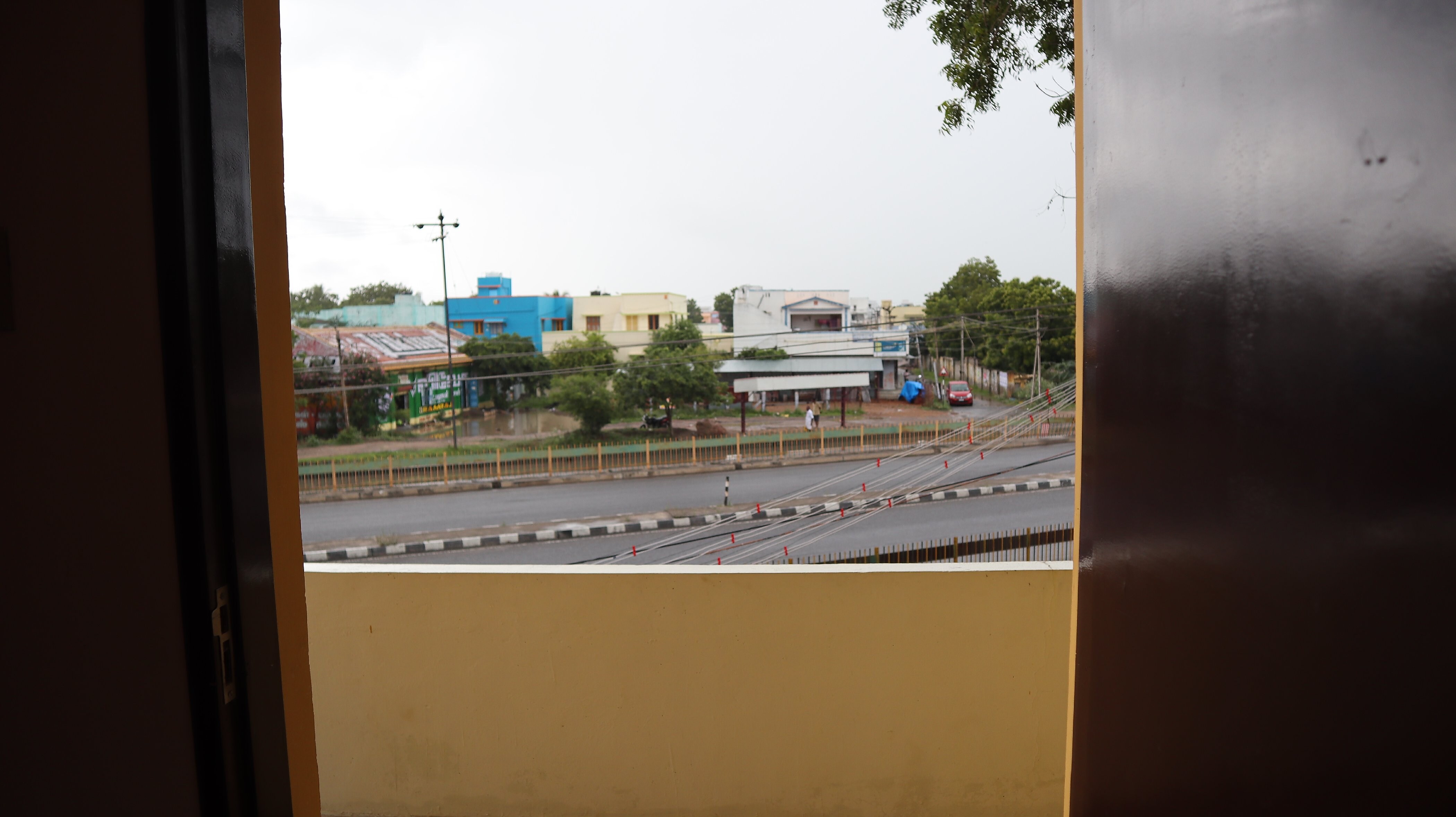 TIRUMALA VENKATESWARA LODGING SERVICES - Tap to explore photos