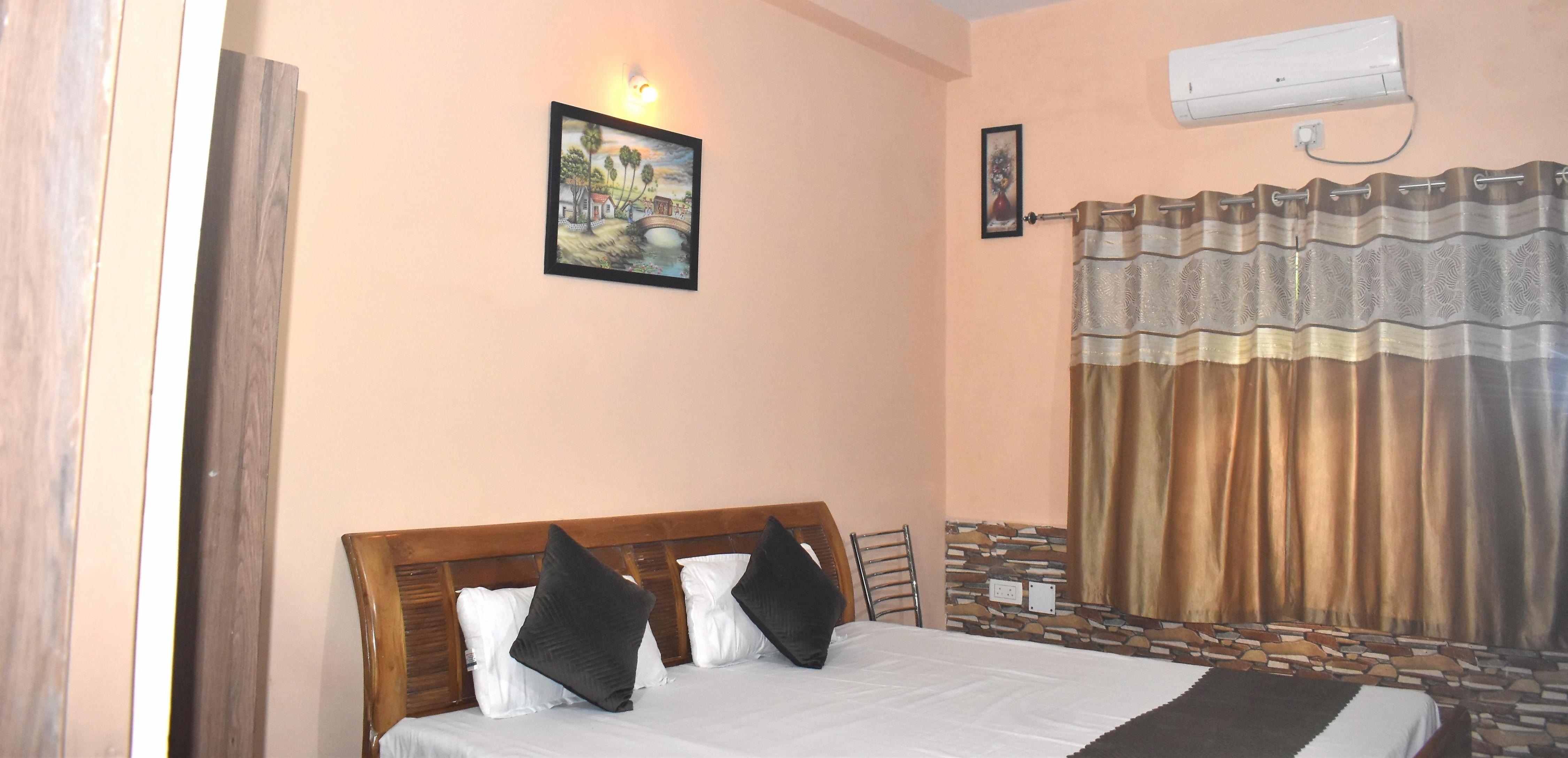 Hotel Ajit Residency (500 Meter From RANCHI RAILWAY STATION) - Tap to explore photos