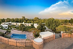 Haveli Expedition & Resort, Desuri