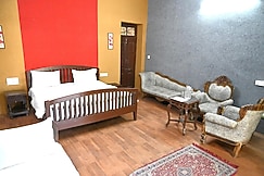 Hotel Sanand Heritage @Nakki Lake, Mount Abu