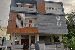 Green Home Ladies Hostel, Thuraipakkam, Chennai