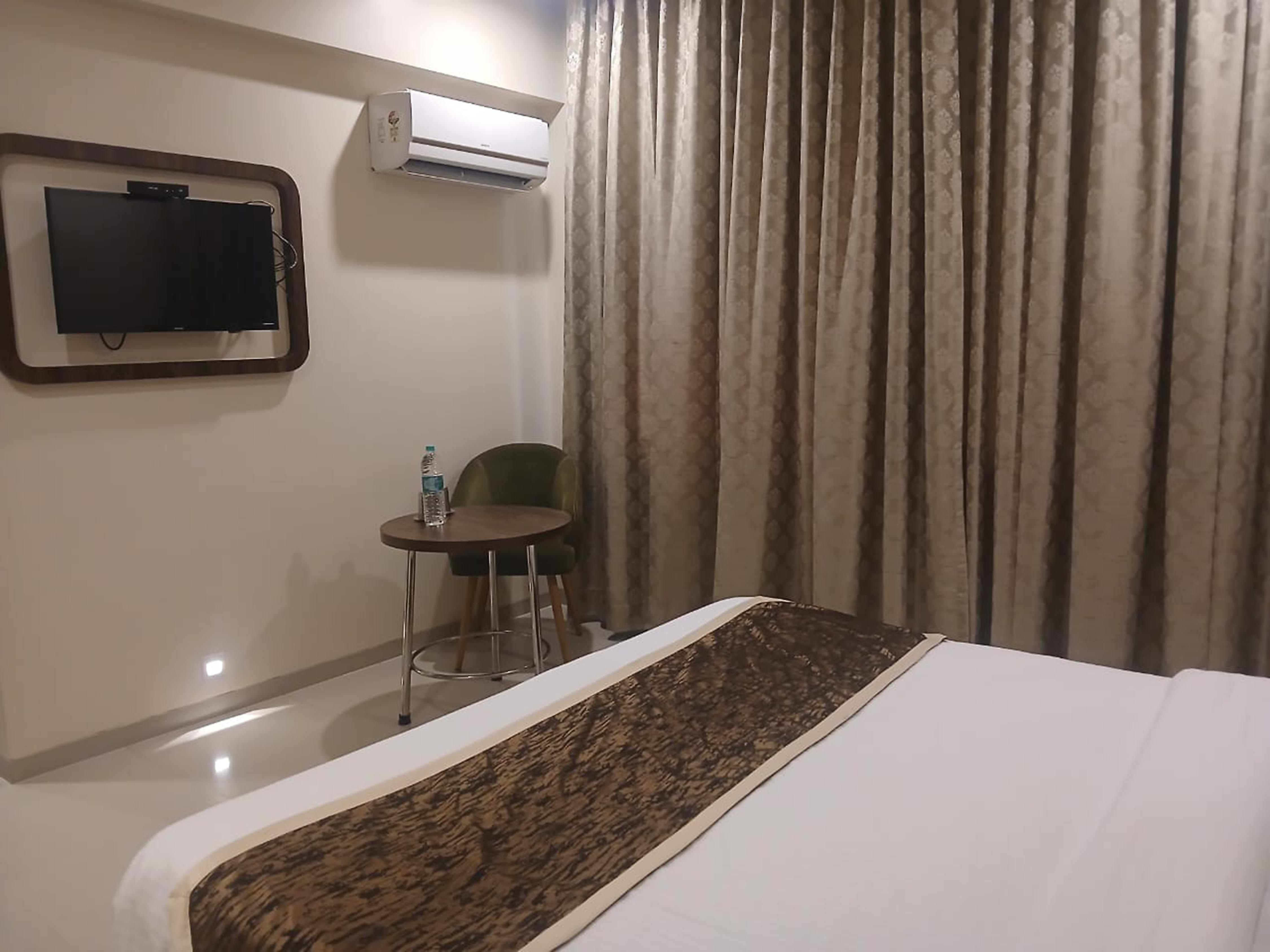 Executive Room 1