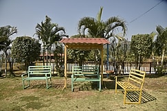 Moon water Farms, Bhor