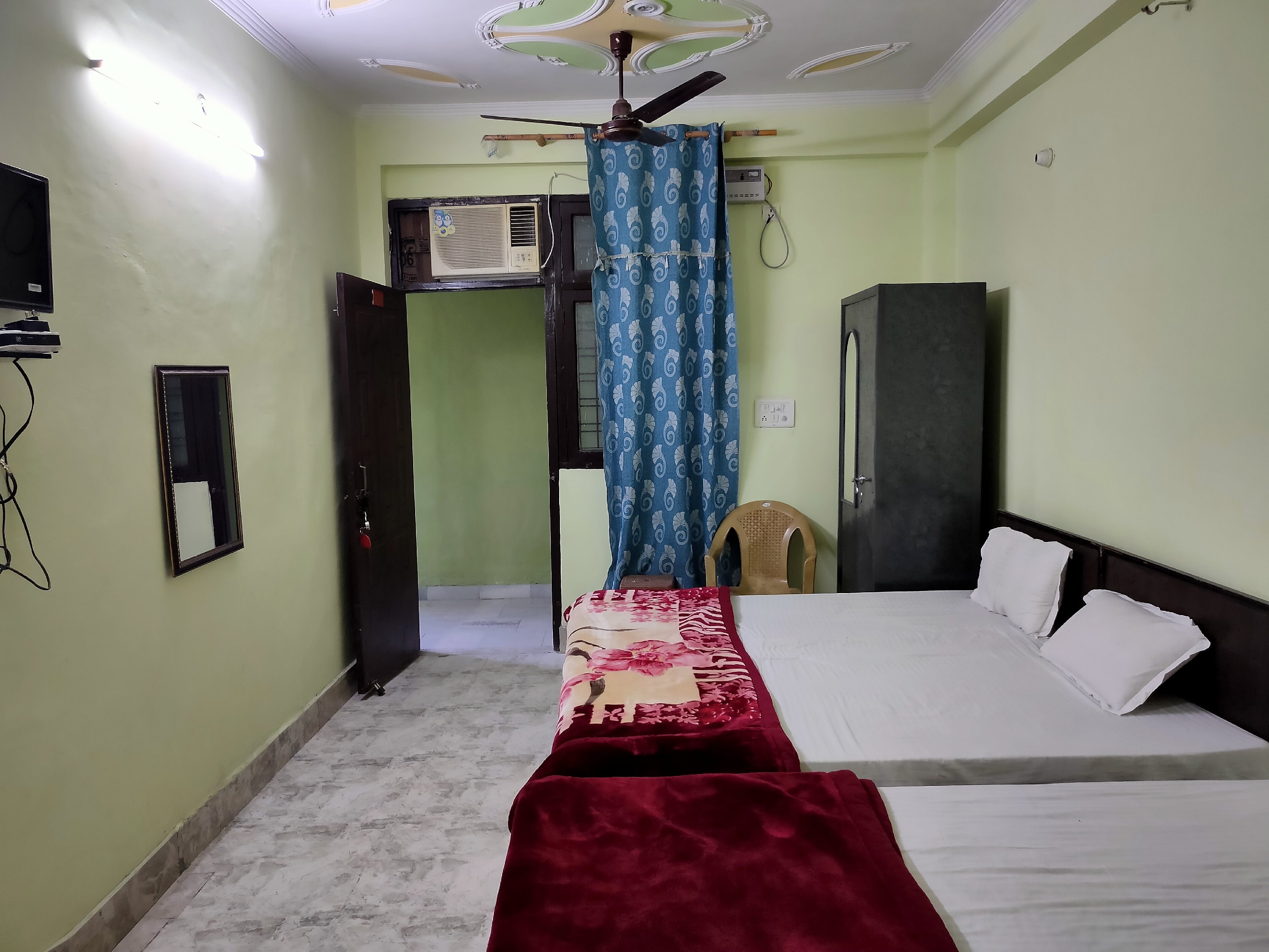 Brahmguru Resort - Tap to explore photos