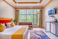 Devas Retreat - Mountain View Property