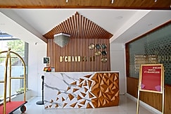 D'chandelier, Cochin