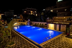 Busy Bee Resort, Pokhara