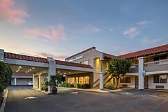SureStay Hotel by Best Western Camarillo, Tijuana