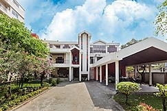 Exotic Villa Homestay | Rooms & Caretaker, Guwahati