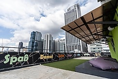 PODs The Backpackers Home & Cafe, Kuala Lumpur