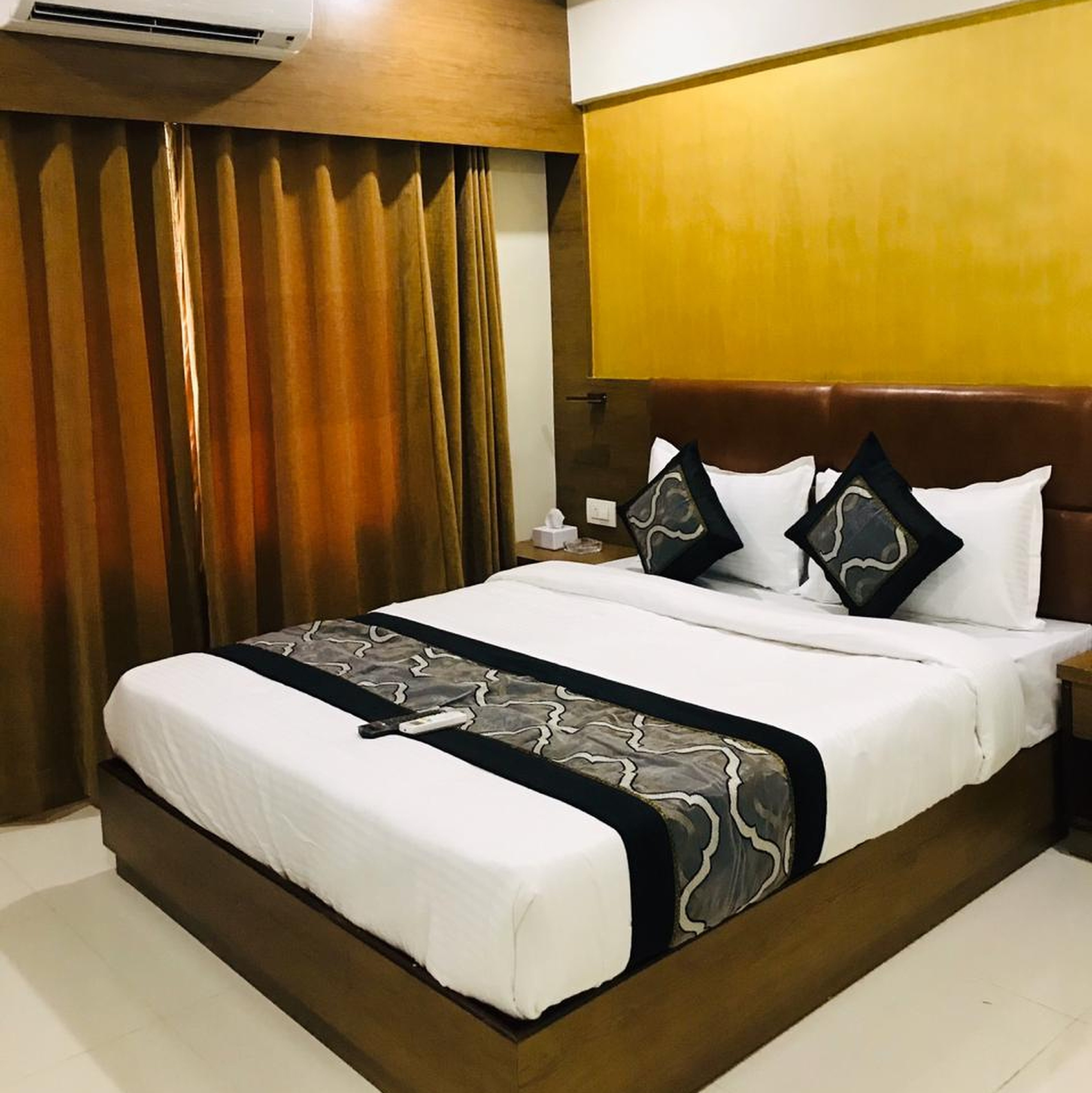 Deluxe Room. 1