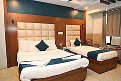 Hotel Hira Palace Sarita Vihar, Delhi