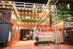 Hotel CM Palace, Varanasi, Varanasi