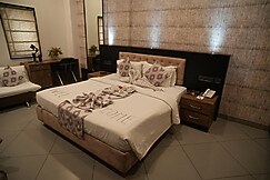 Nakshatra Hotel, Lucknow, Lucknow