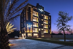 Hotel Avora Tree Kempegowda Airport Road, Bangalore
