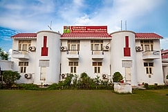 UPSTDC Hotel Saras, Raebareli(In City Center & Connected To Highway), Salon