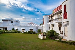 Hotel Saras, Raebareli, Raibareilly