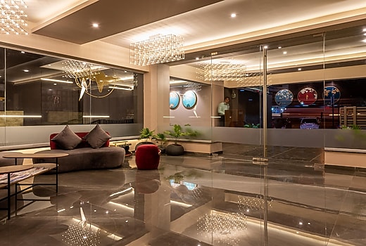 Little Mastiff Moshi by OTHPL