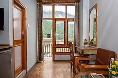 Himalayan Hamlet, Kullu