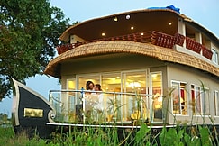Premium Luxury Houseboat, Alleppey
