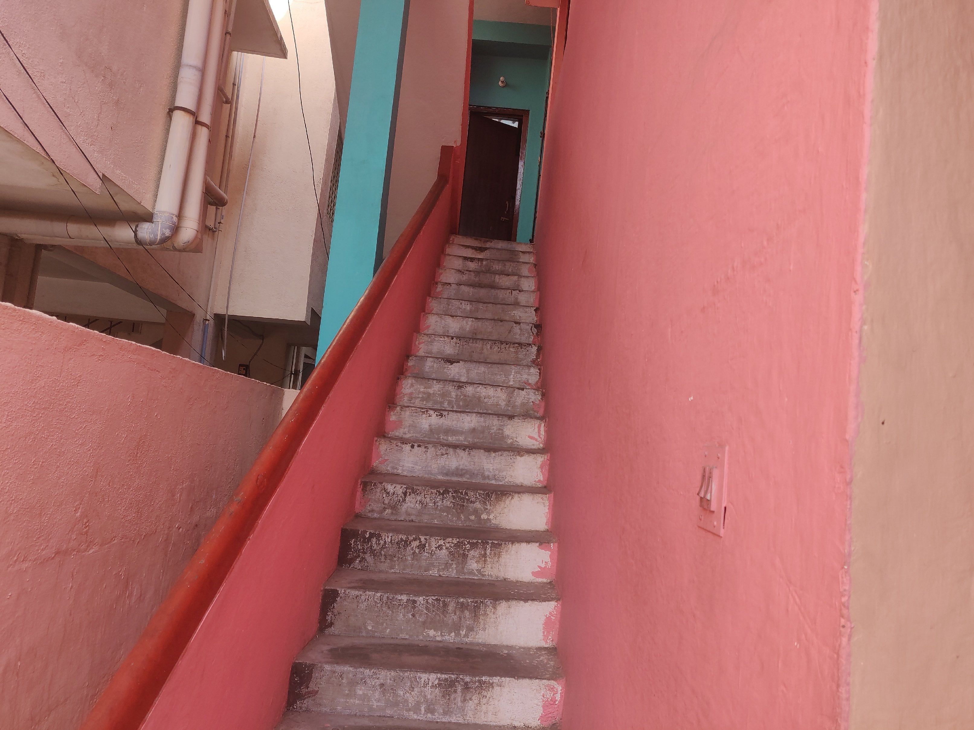 Blueberry Mens Hostel, Virugambakkam - Tap to explore photos