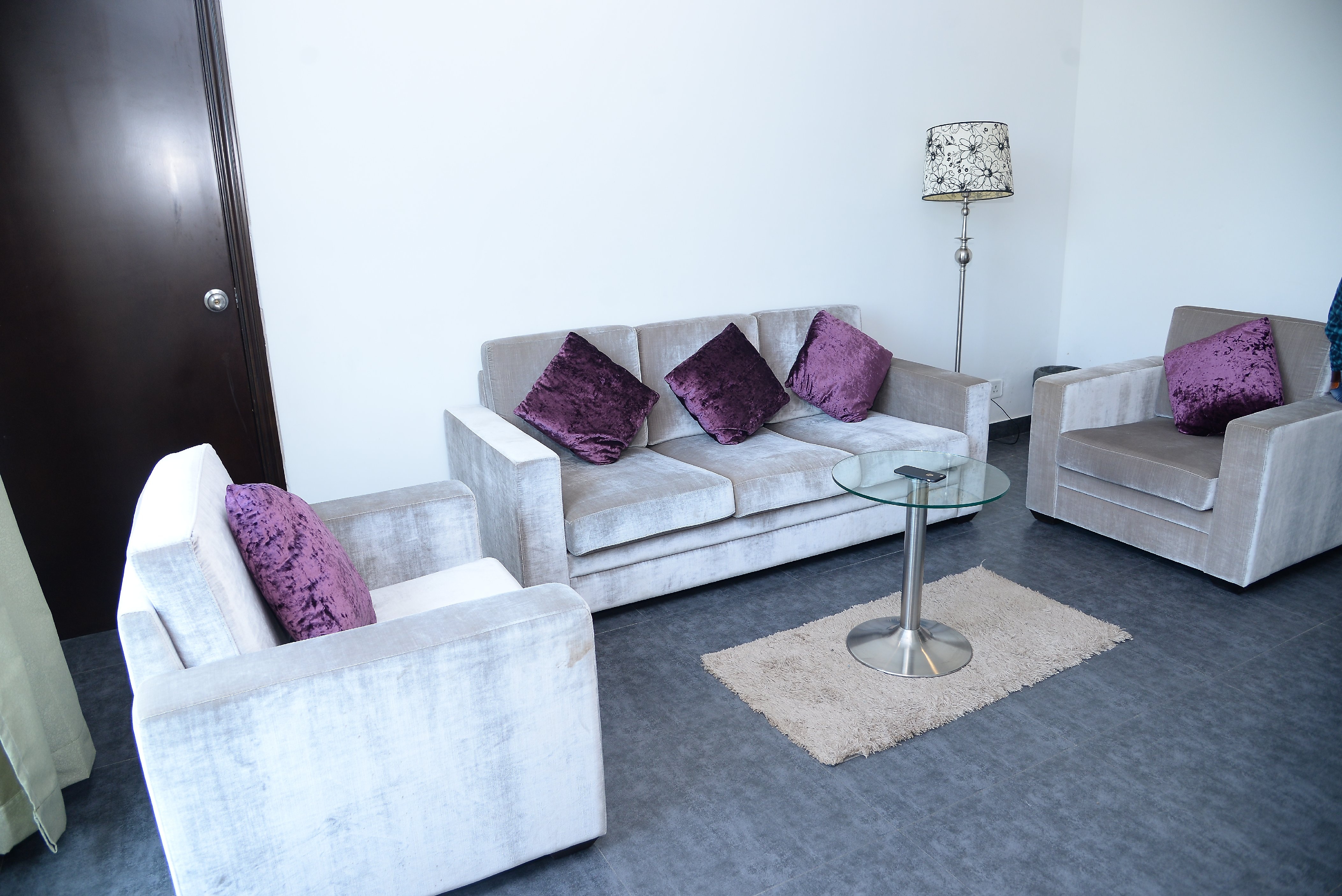SAI MUKUT SERVICE APARTMENT - Tap to explore photos
