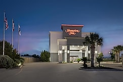 Hampton Inn Pleasanton, Bee