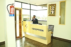 Sri Sampoorna Hotel, Hyderabad