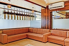 M B Residency Lodging and Boarding, Ulhasnagar