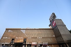 Pacific Inn Hotel, Kamrej