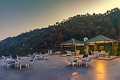 Hampstead Residency | Valley-view Apartments, Kasauli, Solan