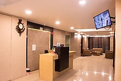 Vlee Hotel, Himmatnagar