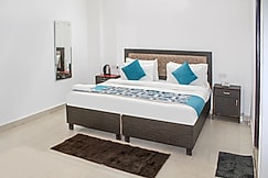 Hotel Dolphin @ Delhi Airport, Delhi
