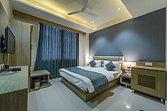 Hotel New Empire, Sanand