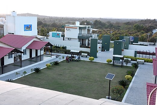 Gir Athiz Resort with swimming pool