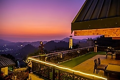 The Bougainvillea Retreat - A Luxury Private pool Villa in Dehradun, Dehradun