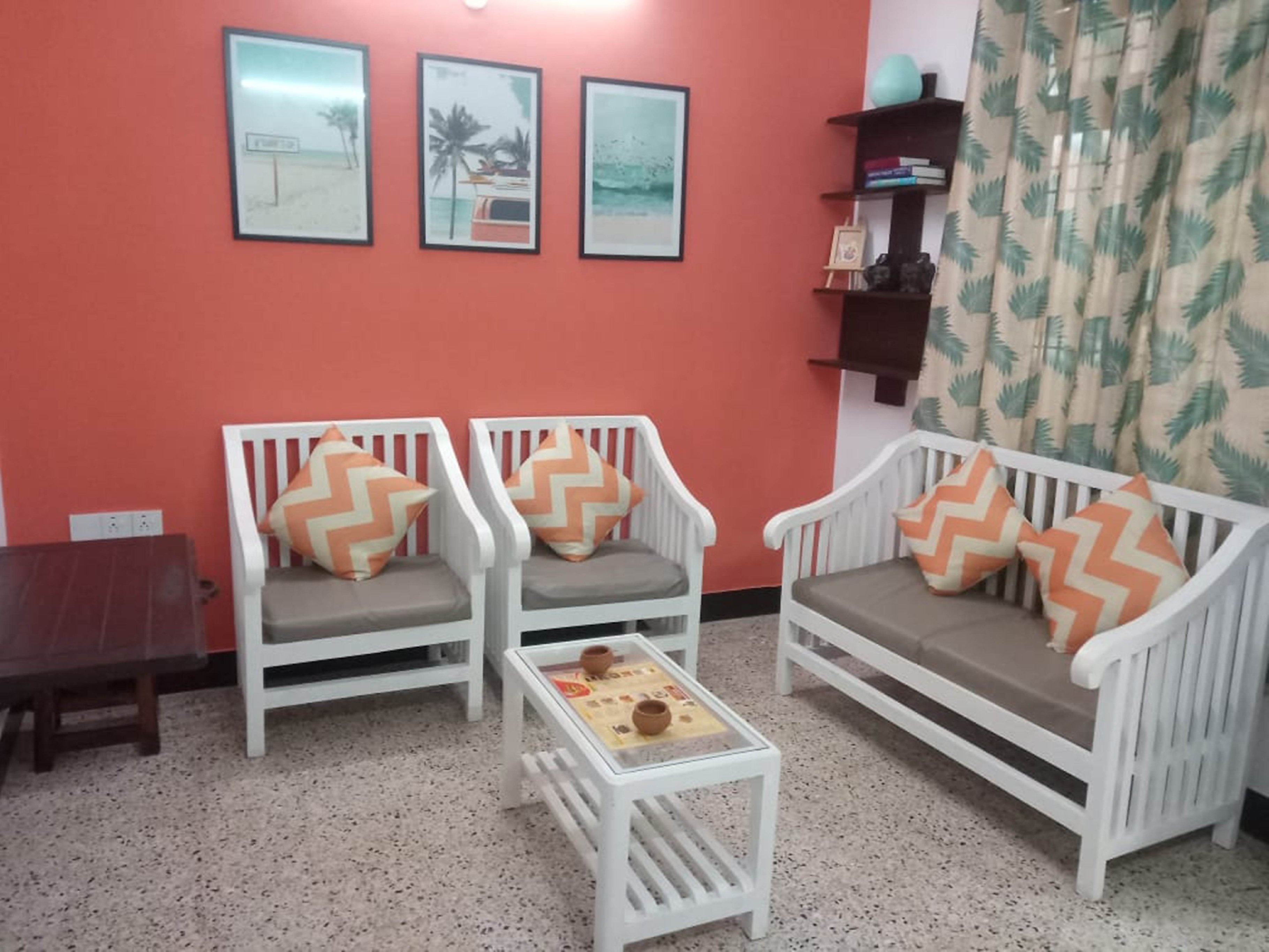 Vibrant 1 BHK near Calangute Beach G6 - Tap to explore photos