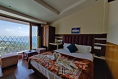 Hotel Midtown Malhotras, Shimla