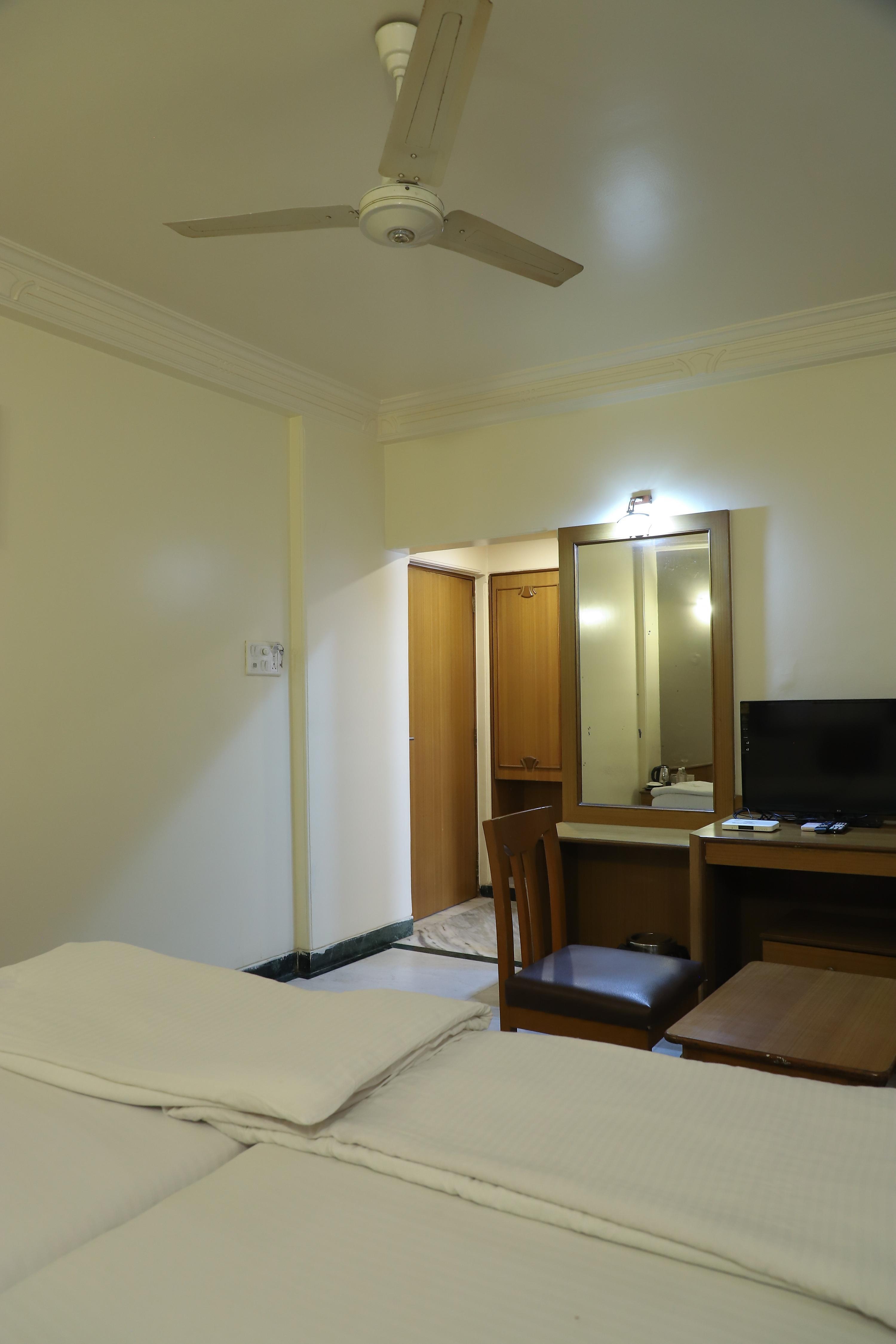 Hotel Ratna Regency - Tap to explore photos