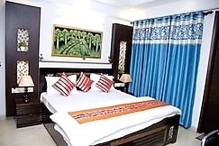 The Sunrise | Bed & Breakfast, Delhi