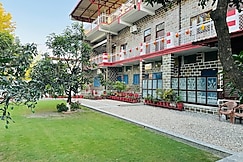Nirupamratan Homestay Close by ISBT, Dehradun
