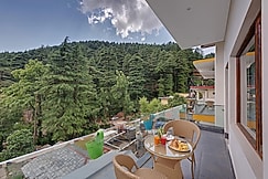 Golden Rock, Dharamshala - AM Hotel Kollection
