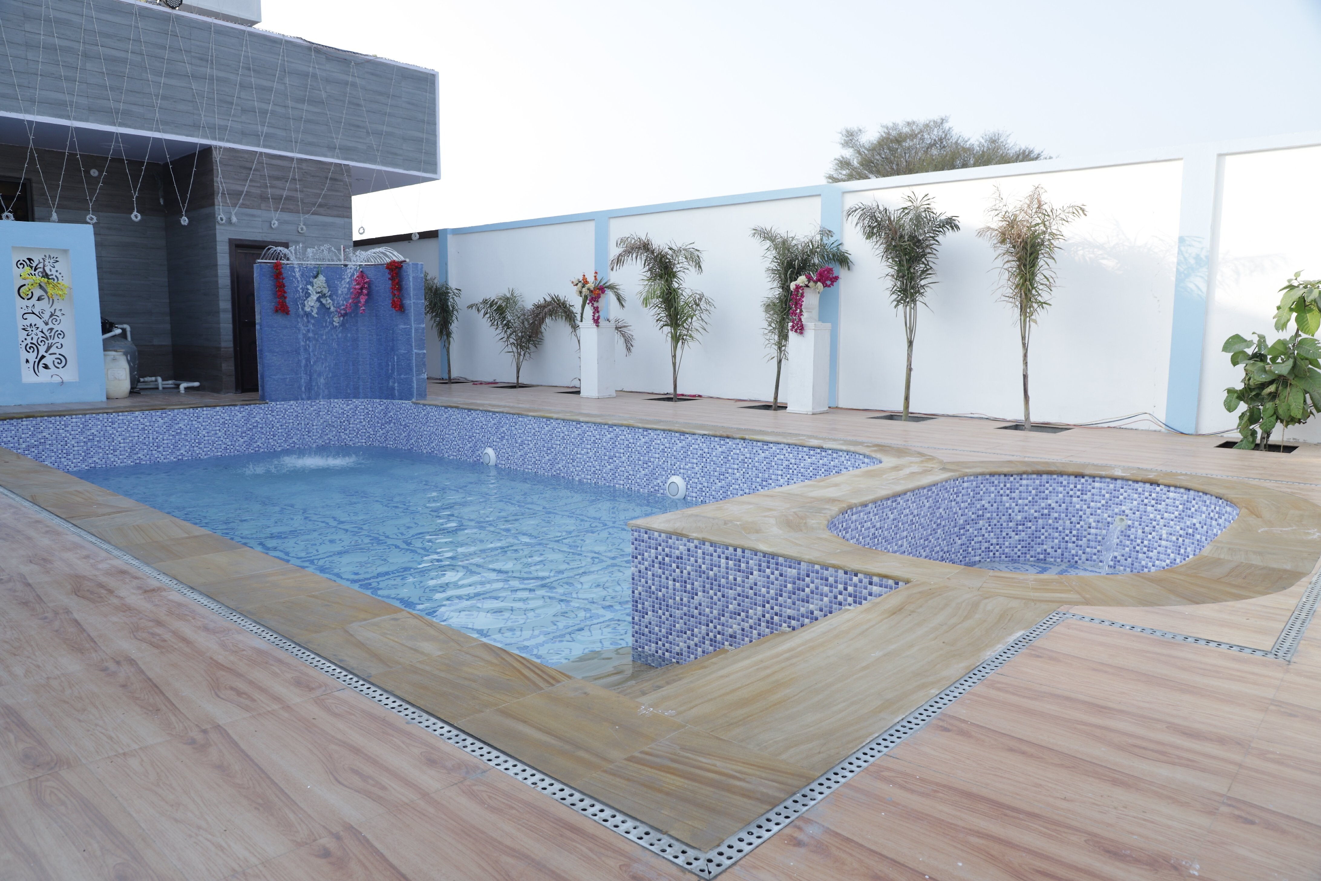 Man Madhuvan A Holiday Home - Tap to explore photos