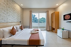 Aadat Hotel Subhash Chowk, Gurgaon