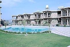 Khajoora Hotel and Resort, Morbi, Morbi