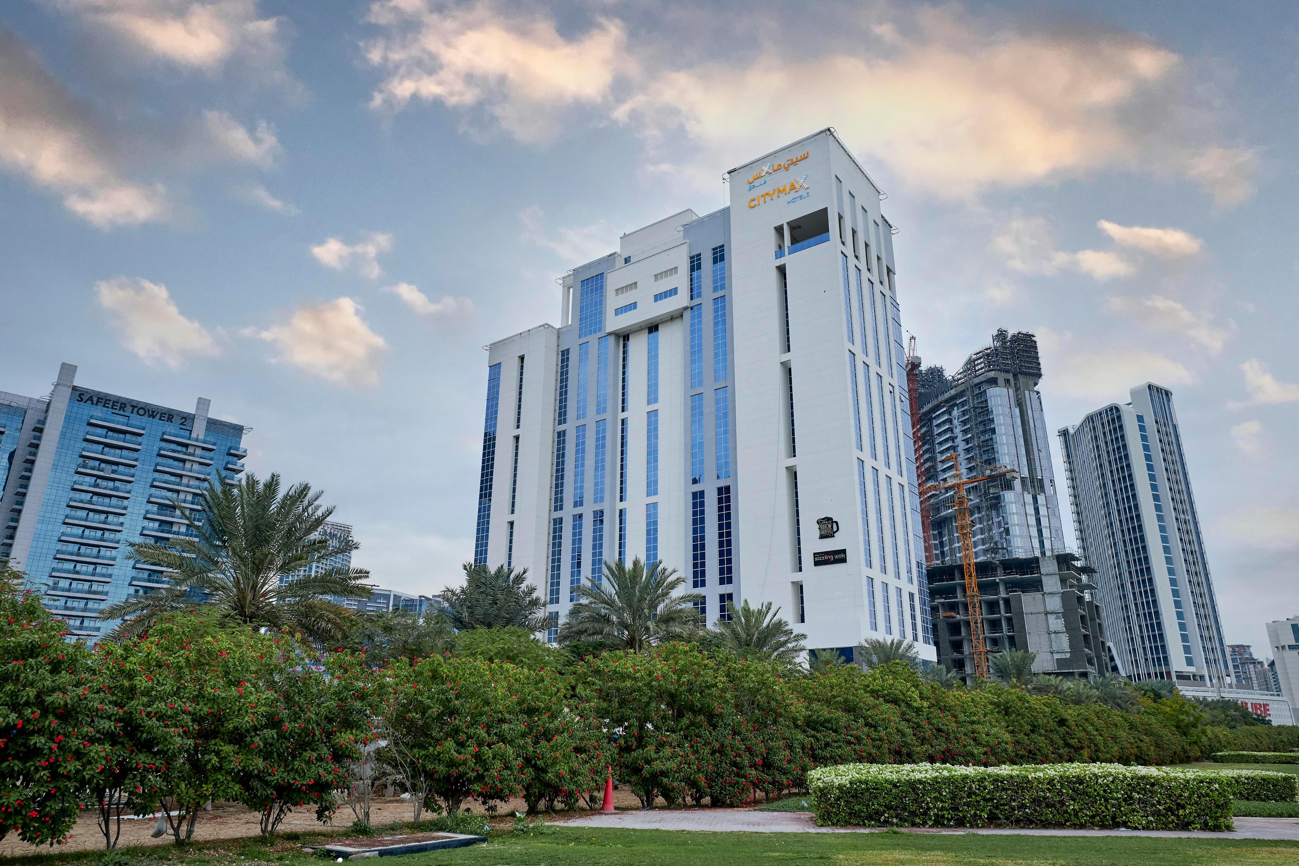 Citymax Hotel Business Bay - Near Burj Khalifa - Tap to explore photos