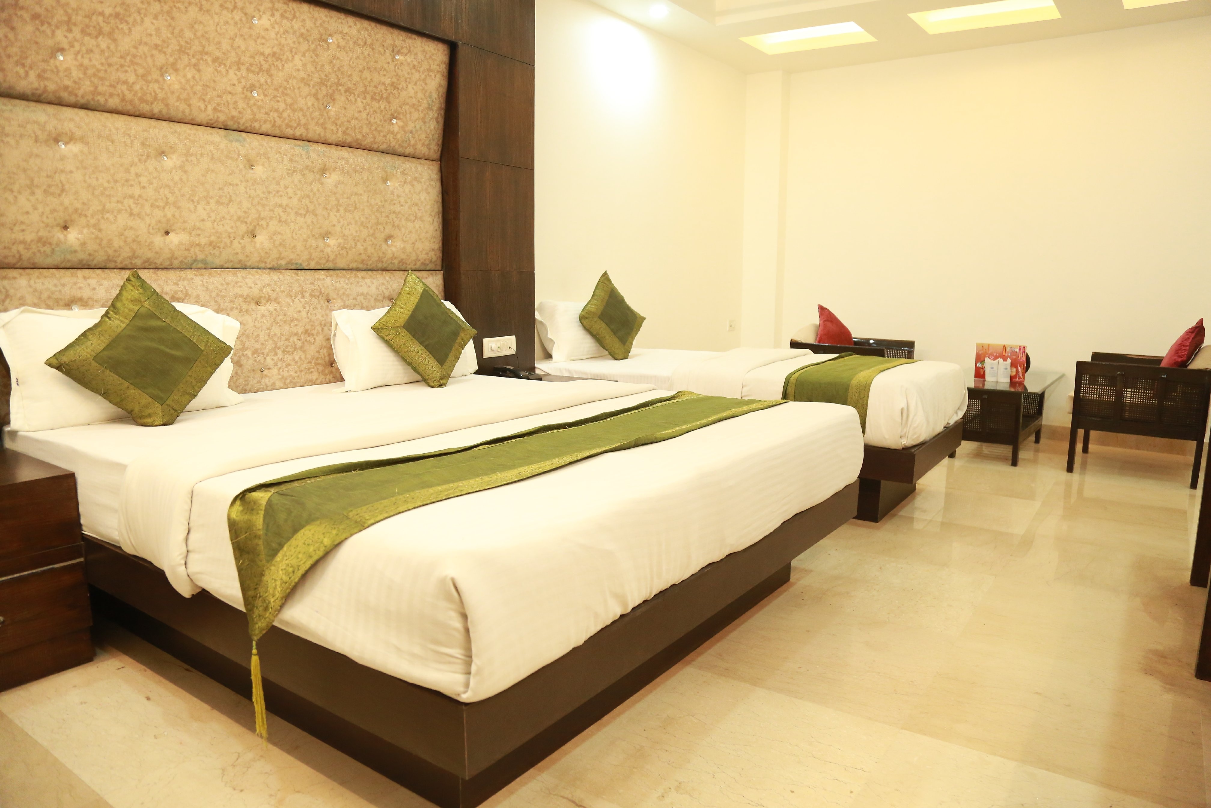 Hotel City Height - 2 Min from New Delhi Railway Station - Tap to explore photos